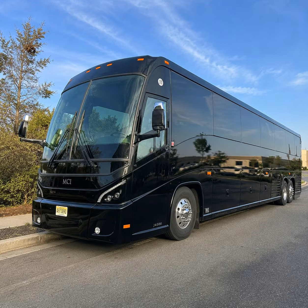 reliable personnel shuttles between luke air force base and glendale