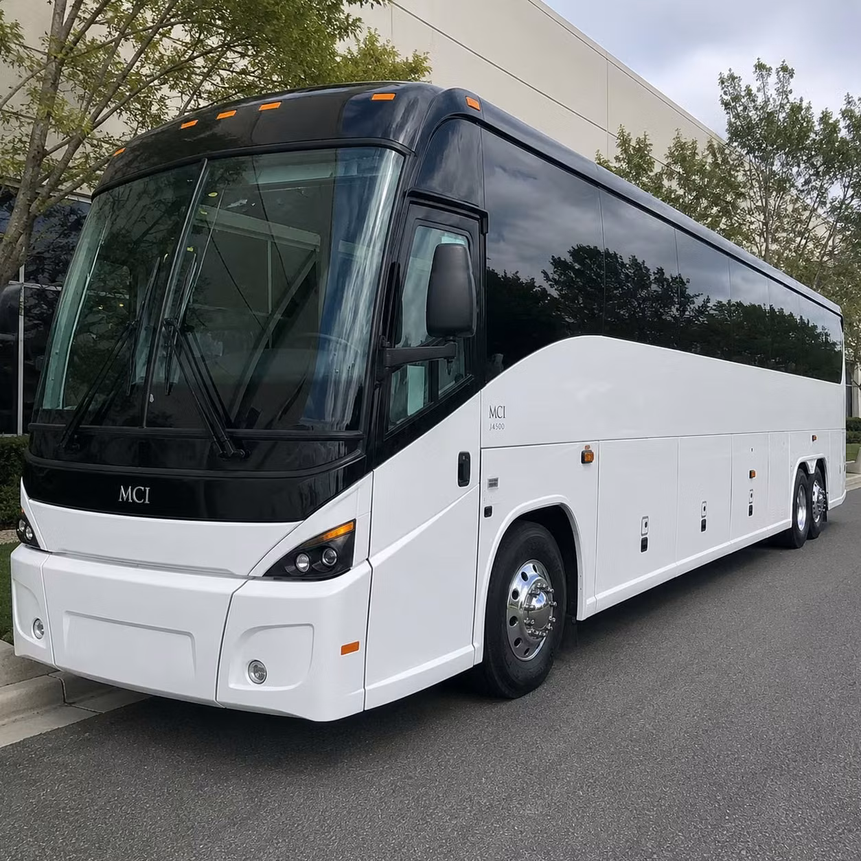 shuttle your glendale workforce without the commute chaos on the loop 101 and i 17